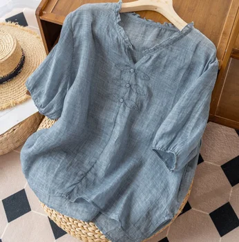 Памучен тениска с V-образно деколте и къси ръкави с бродерия за жените през лятото